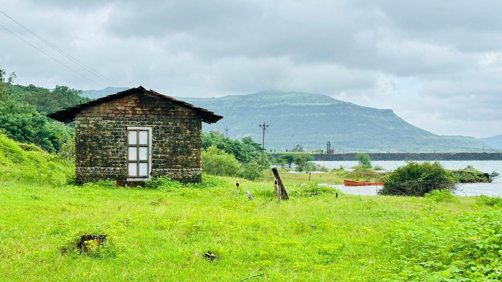 Hotel Mauli Agro Farm Dam View Resort Satara Exterior photo